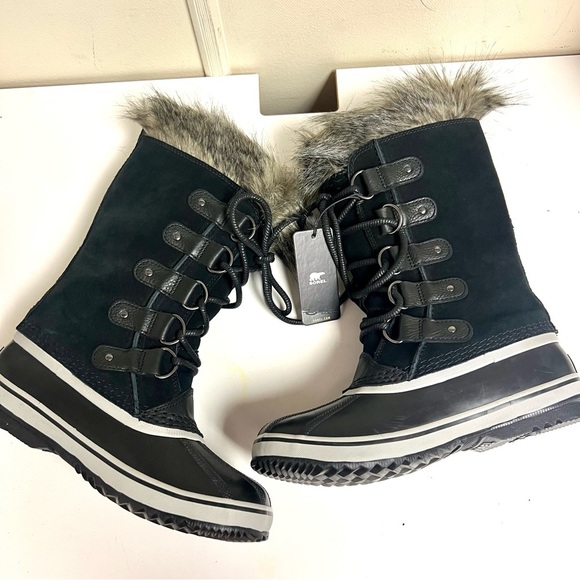 NWT SOREL Joan of Arctic Waterproof Boots - Women's in Black leather suede 7M - Picture 3 of 12